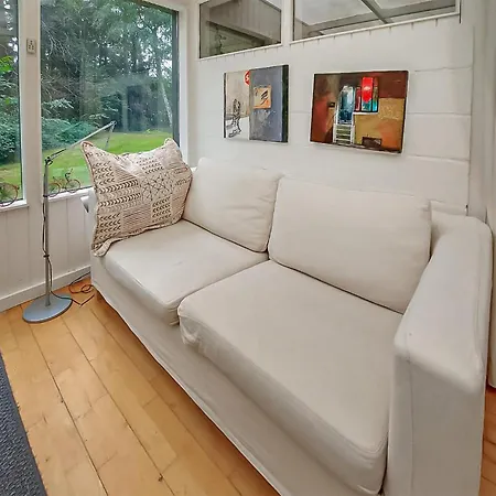 Schönes Haus Mit 2 Schlafzimmern In