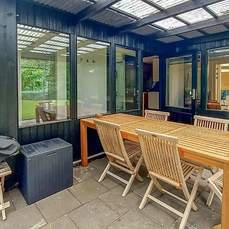 2 Bedroom Lovely In